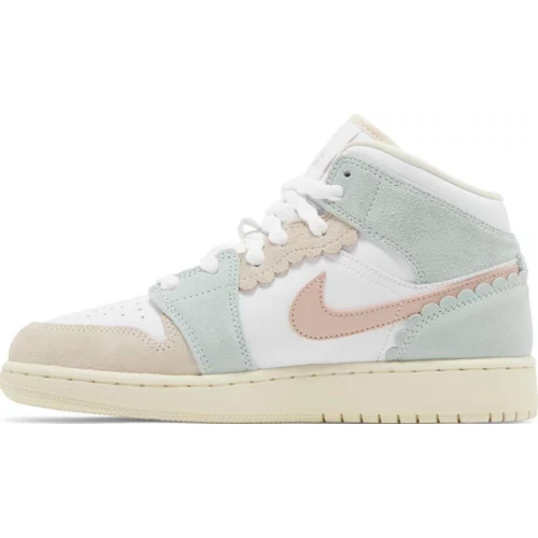 Nike Air Jordan 1 Mid SE - Pink Oxford (GS)