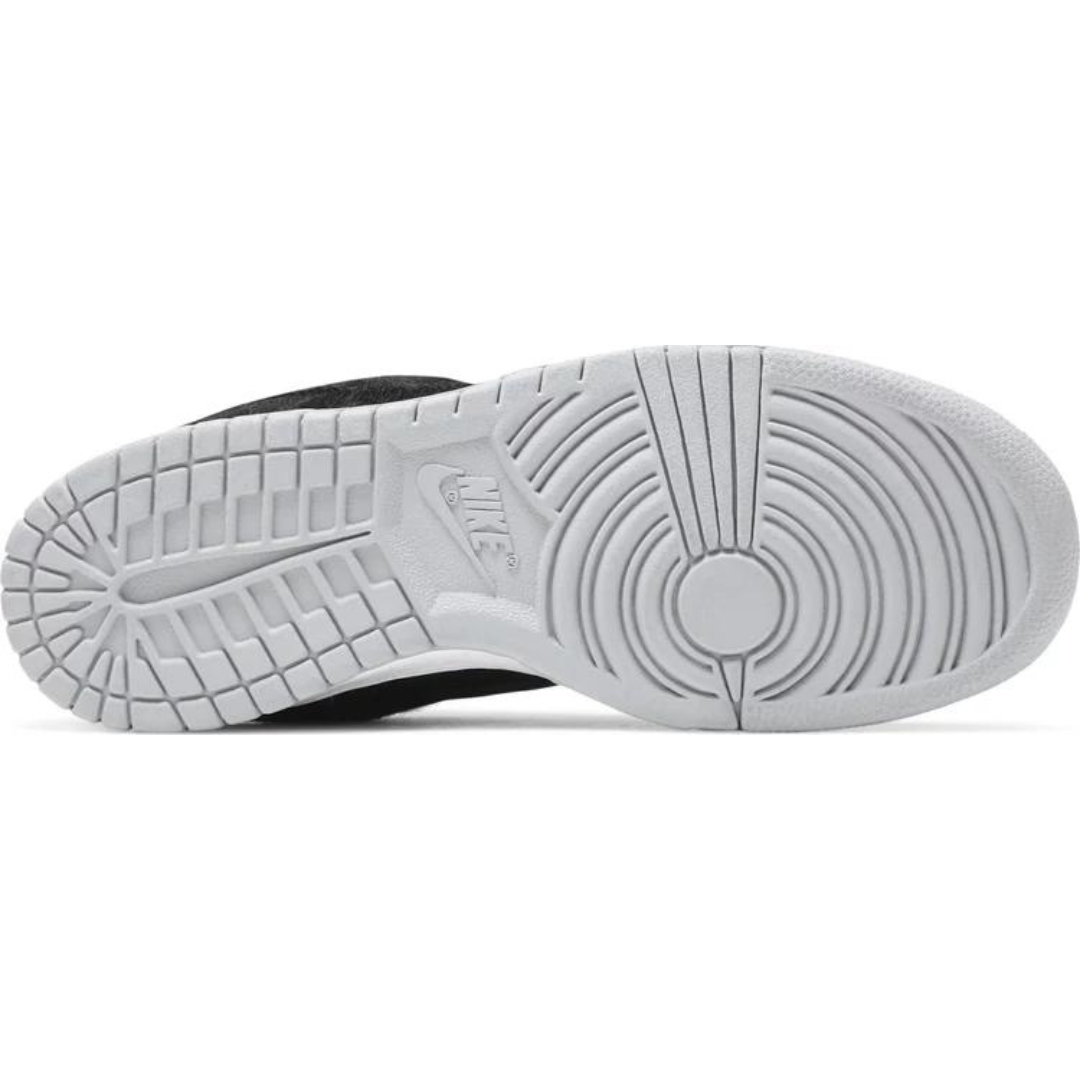 Nike x Medicom Toy SB Dunk Low - OG Be@rbrick