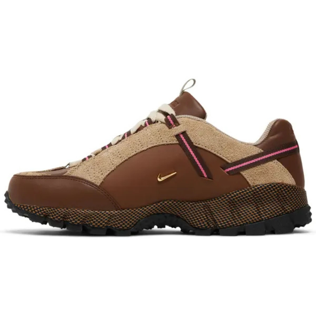 Nike Air Humara LX x Jacquemus - Ale Brown/Gold (W)