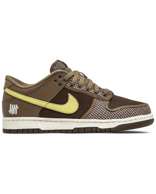 Nike Undefeated x Dunk Low SP - Canteen