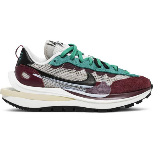Nike x Sacai Vaporwaffle - Villain Red Neptune Green