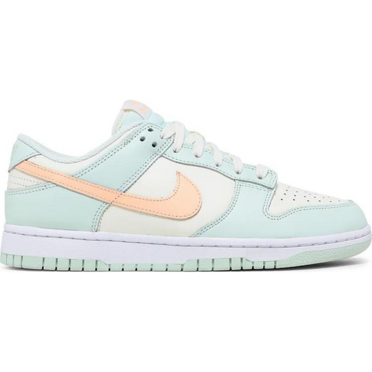 Nike Dunk Low - Barely Green (W)