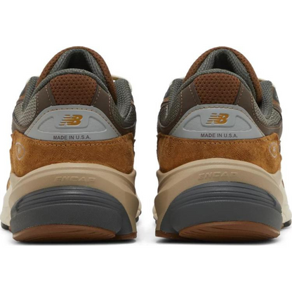 New Balance 990v6 - Carhartt WIP Sculpture Center